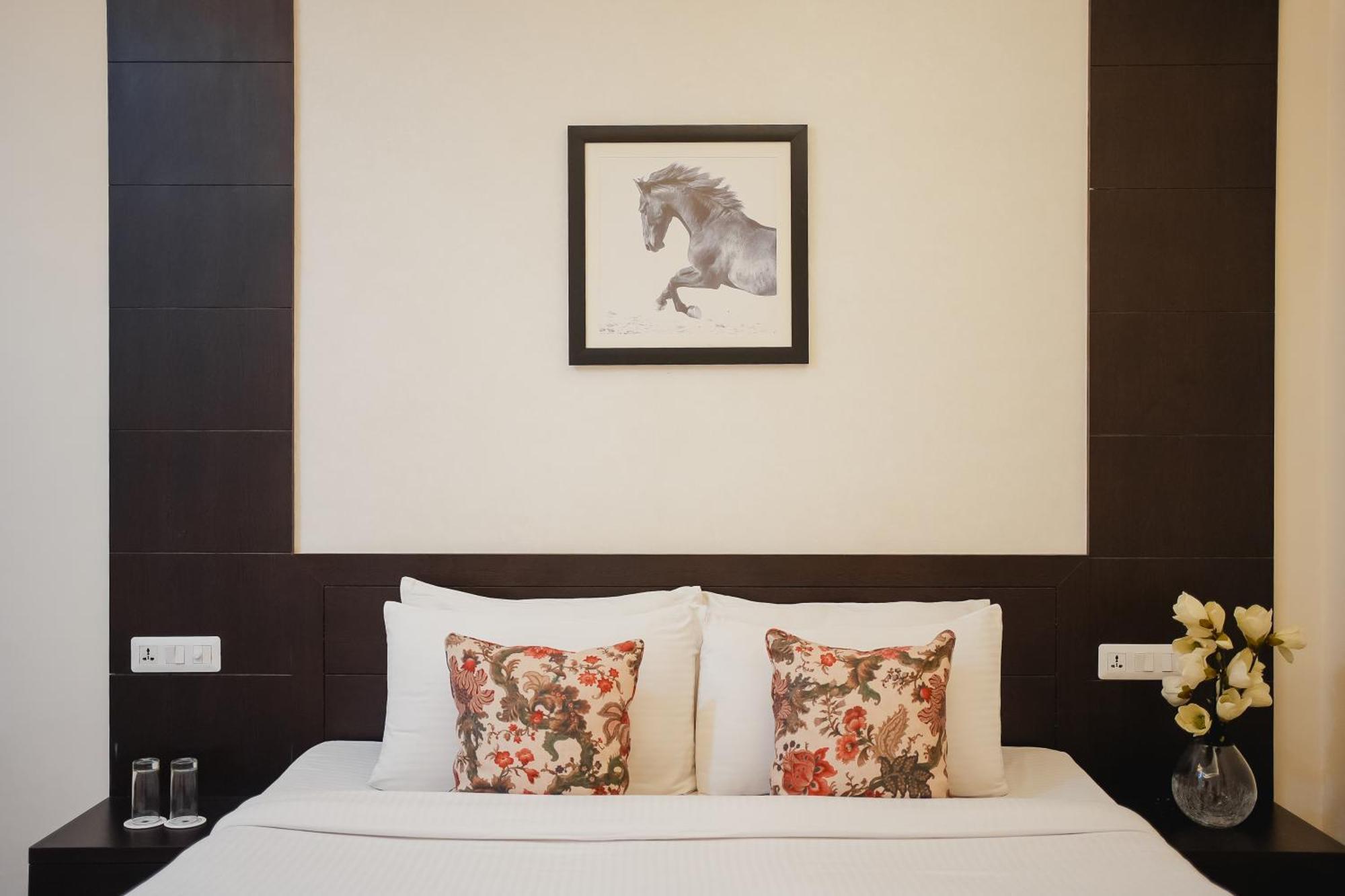 Silver Leaf Apartments Amritsar Extérieur photo